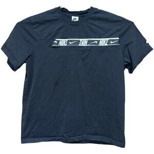 Nike TShirt XL Black Tee Short Sleeve Spell Out Logo DM4675-010 Streetwear STAIN